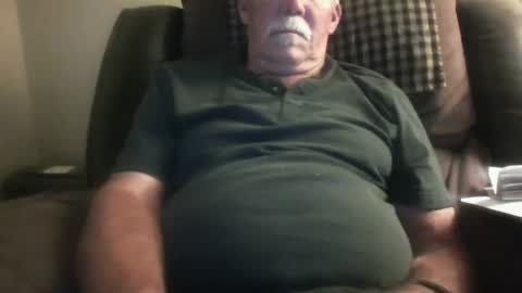 Snapshot of luv269er chatting on 05-04-26, 04:30 luv269er online show from 05-04-26, 04:30
