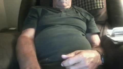 Snapshot of luv269er chatting on 05-19-26, 05:03 luv269er online show from 05-19-26, 05:03