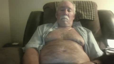 Snapshot of luv269er chatting on 05-22-26, 06:31 luv269er online show from 05-22-26, 06:31