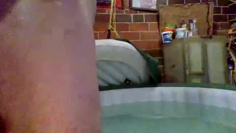 Luv2licUplz online show from 10-20-25, 11:21