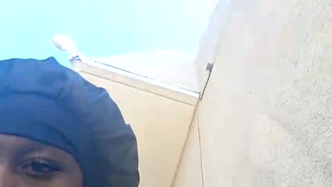 Snapshot of luvbug555 chatting on 11-14-25, 03:00 luvbug555 online show from 11-14-25, 03:00