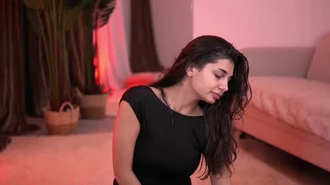 Caprice online show from 11-23-25, 03:45