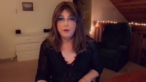 Britney online show from 03-09-25, 01:56