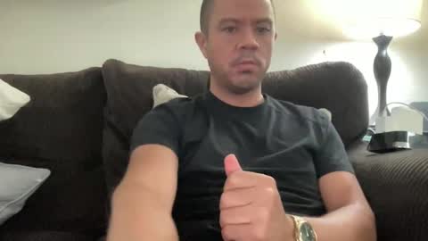 Snapshot of luvv777 chatting on 12-25-24, 10:28 luvv777 online show from 12-25-24, 10:28