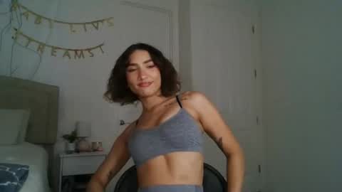 Liv 3 online show from 12-17-25, 12:27