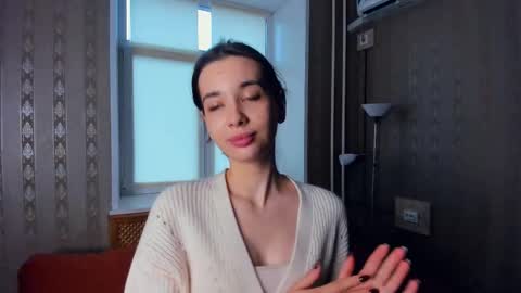 Snapshot of luvwithinn chatting on 11-09-25, 08:45 Eliza online show from 11-09-25, 08:45