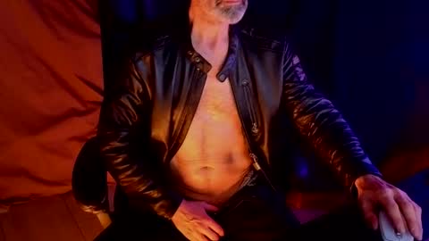 Im a   -  CAMGUY YOU  LIKE to FUCK online show from 02-01-26, 01:37