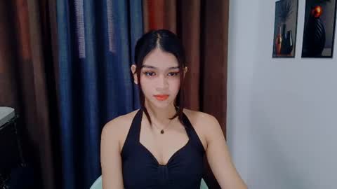 queen lux online show from 07-20-26, 11:40