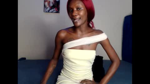 Snapshot of luxe_glow chatting on 06-08-26, 06:08 Luxe glow online show from 06-08-26, 06:08