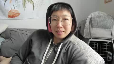 LuxGray online show from 12-21-25, 05:42