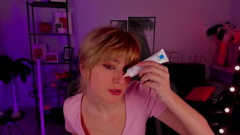 Ray online show from 01-07-25, 02:51