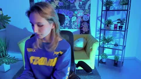 Ray online show from 02-21-25, 12:38