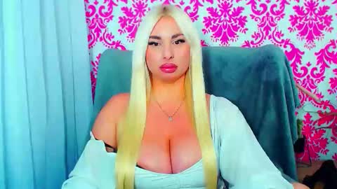 Luxuriaa online show from 02-19-26, 08:16