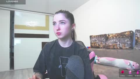 Snapshot of luxuryalma18 chatting on 06-03-26, 06:57 Alma online show from 06-03-26, 06:57