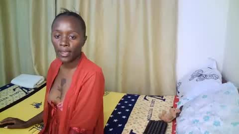 Snapshot of luxurydarkqueennyxa chatting on 06-29-26, 08:42 sexy queen online show from 06-29-26, 08:42