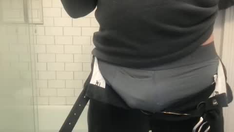 lvguynextdoor440656 online show from 12-17-25, 02:28