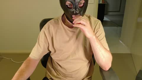 lxgxnd99 online show from 04-05-26, 11:40