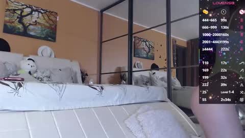 Palma online show from 10-31-25, 04:13