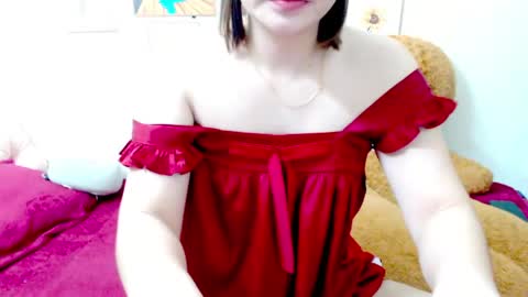 Snapshot of ly_ly2005 chatting on 06-01-26, 06:15 im mai online show from 06-01-26, 06:15