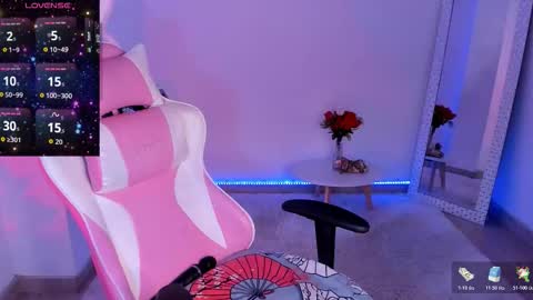 Snapshot of lya__ chatting on 11-17-25, 11:43 Onlyfans Lya 02 online show from 11-17-25, 11:43