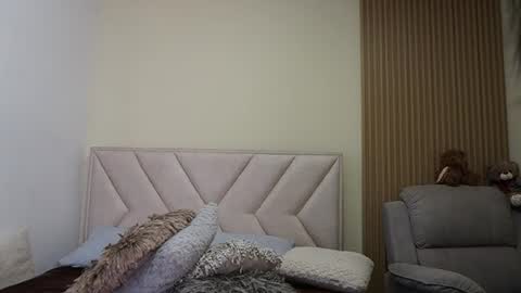 Snapshot of lya_aron_couple chatting on 06-22-26, 05:21 lya_aron_couple online show from 06-22-26, 05:21