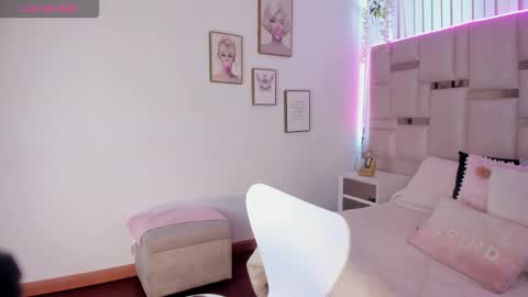 lya_brown online show from 12-01-25, 12:21