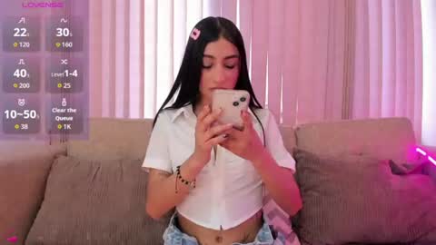 Snapshot of lya_brown chatting on 06-12-26, 06:18 lya_brown online show from 06-12-26, 06:18
