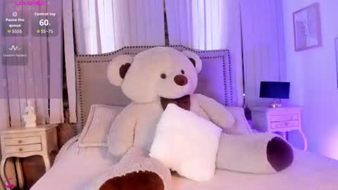 Snapshot of lya_brown chatting on 07-02-26, 12:33 lya_brown online show from 07-02-26, 12:33