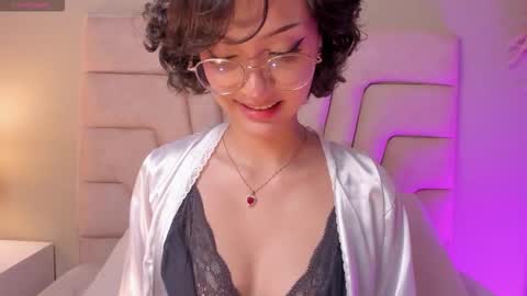 Snapshot of lyalee chatting on 11-04-25, 07:13 Lya Lee online show from 11-04-25, 07:13