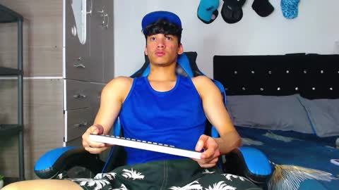 Lyam online show from 03-05-26, 07:54