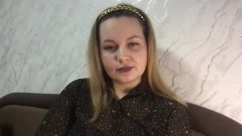 Snapshot of lyeeu25 chatting on 03-02-25, 08:29 Tina online show from 03-02-25, 08:29