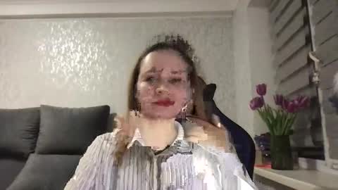 Snapshot of lyeeu25 chatting on 03-04-25, 09:00 Tina online show from 03-04-25, 09:00