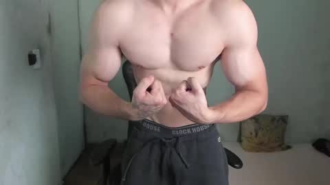 Snapshot of lyg7 chatting on 09-25-25, 10:08 Gothdaddy online show from 09-25-25, 10:08