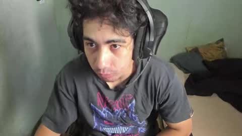 Snapshot of lyg7 chatting on 10-21-25, 05:35 Gothdaddy online show from 10-21-25, 05:35