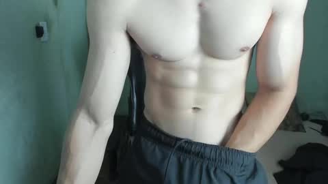 Snapshot of lyg7 chatting on 10-22-25, 05:52 Gothdaddy online show from 10-22-25, 05:52