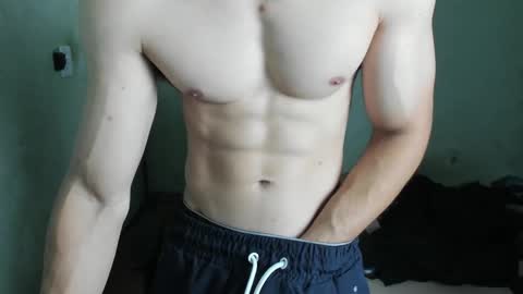 Snapshot of lyg7 chatting on 11-05-25, 10:21 Gothdaddy online show from 11-05-25, 10:21