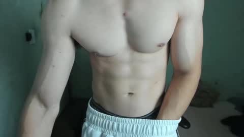 Snapshot of lyg7 chatting on 11-13-25, 11:03 Gothdaddy online show from 11-13-25, 11:03