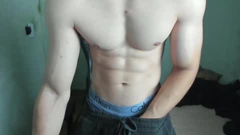 Snapshot of lyg7 chatting on 11-26-25, 05:41 Gothdaddy online show from 11-26-25, 05:41