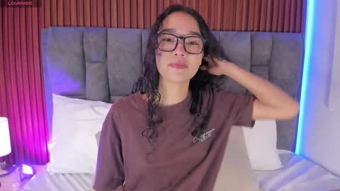 Lyhana Lee online show from 10-24-25, 12:01