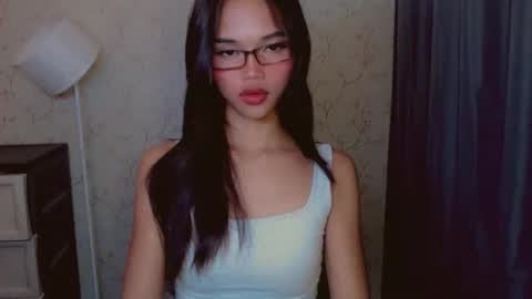 Snapshot of lykaloops chatting on 02-28-26, 03:46 LYKA LOOPS online show from 02-28-26, 03:46