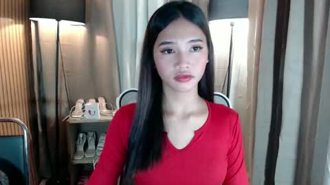 Snapshot of lykaloops chatting on 04-29-26, 10:30 LYKA LOOPS online show from 04-29-26, 10:30