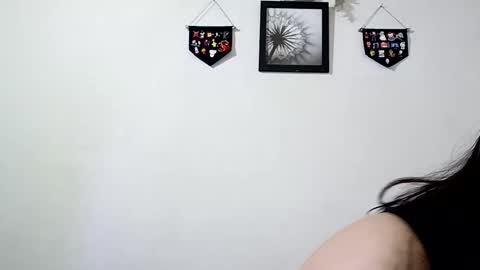 Snapshot of lyla205 chatting on 01-04-25, 10:55 lyla online show from 01-04-25, 10:55