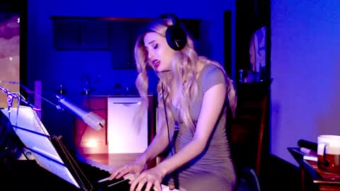 LylacDoll online show from 12-13-24, 01:37