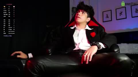 Lyle Bennett Freelance Model online show from 02-14-26, 01:41