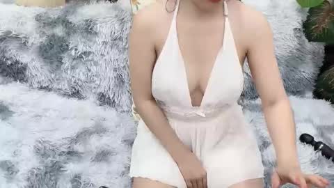 lyly_sweet97 online show from 05-27-26, 12:18