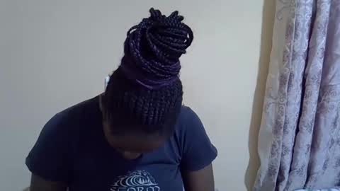 lyn_anna online show from 09-28-25, 08:52