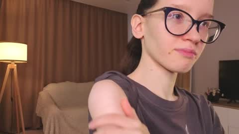 Sara online show from 05-16-26, 04:17