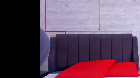 Snapshot of lynn_and_esteban chatting on 02-06-25, 04:21 Lynn jonnes online show from 02-06-25, 04:21