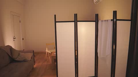  LYNN  online show from 10-21-25, 06:25