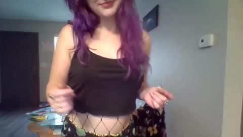 Lynn  online show from 02-19-26, 09:22